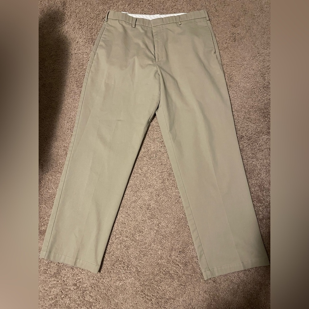 Dockers Men's Tan Chinos